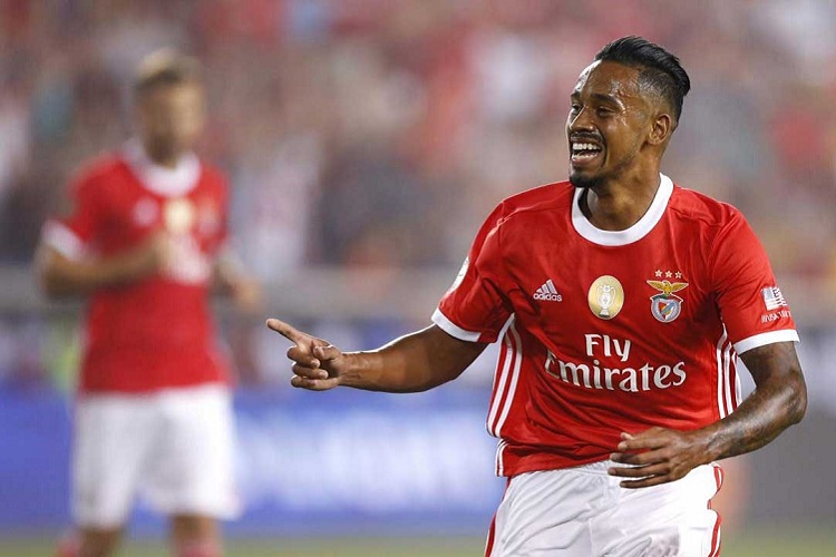 Crónica: Golo de Caio Lucas a acabar dá vitória ao Benfica sobre Fiorentina