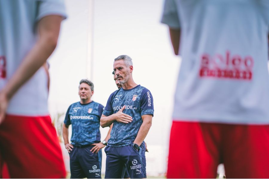 Carlos Vicens aposta forte: lista do Braga para a Liga Europa com todos os reforços