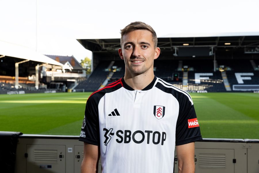 OFICIAL: Internacional belga Timothy Castagne é o mais recente reforço do Fulham