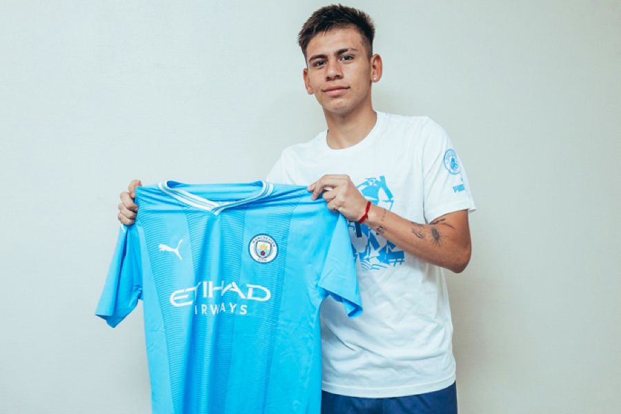 Echeverri, conhecido como 'El Diablito', chega ao Etihad com o rótulo de 'novo Messi'