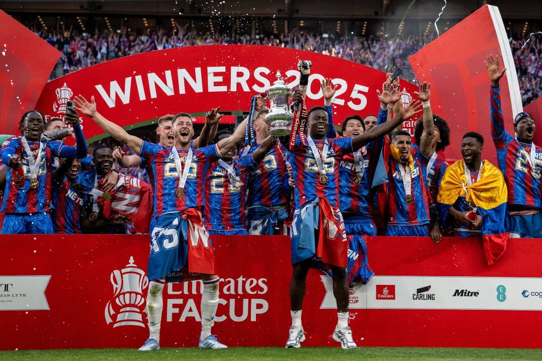 Crystal Palace conquista primeira Supertaça inglesa após vencer Liverpool