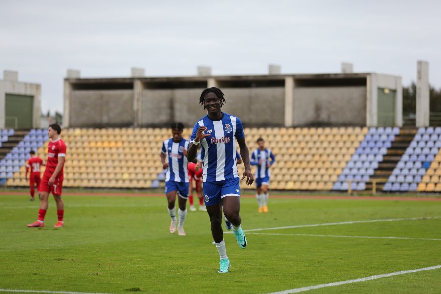 Youth League: Jovens Dragões com um pé na próxima fase após vitória sobre o Antuérpia