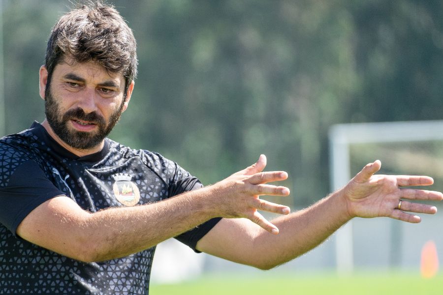 Rio Ave: Luís Freire espera postura descomplexada frente ao Estoril