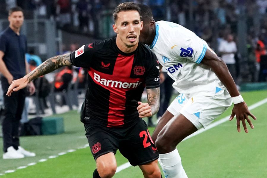 Grimaldo volta a recordar saída do Benfica: "É um clube muito difícil na hora de vender..."