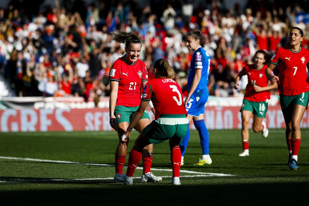 Portugal goleia Eslováquia e lidera grupo na qualificação para o Mundial feminino