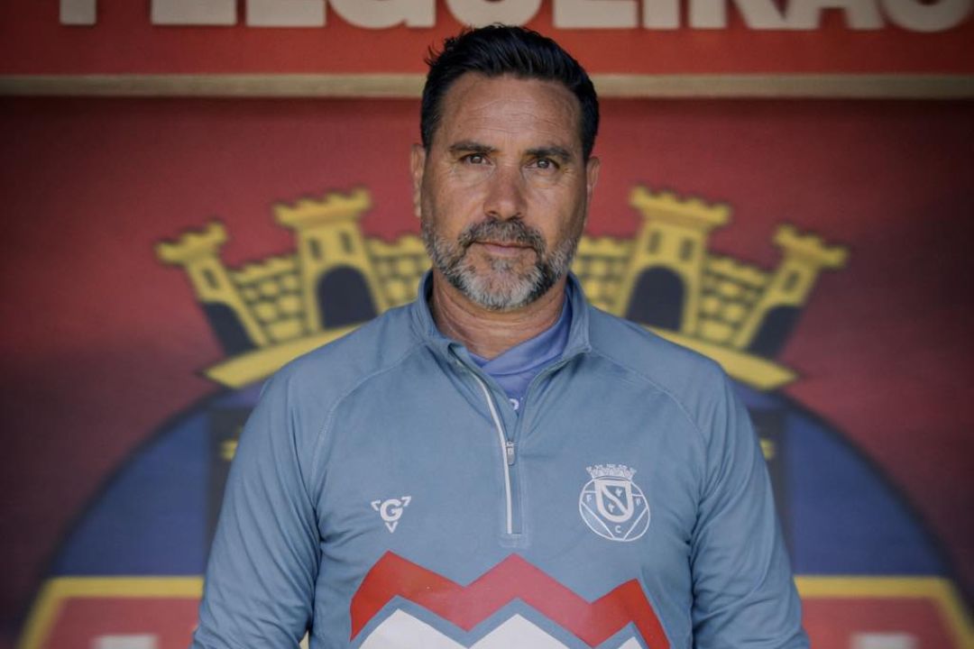 Rui Ferreira oficializado como treinador do Felgueiras