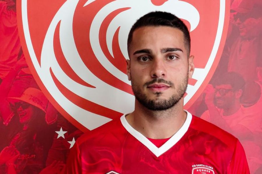 OFICIAL: Henrique Pereira deixa o Benfica e assina pelo Santa Clara