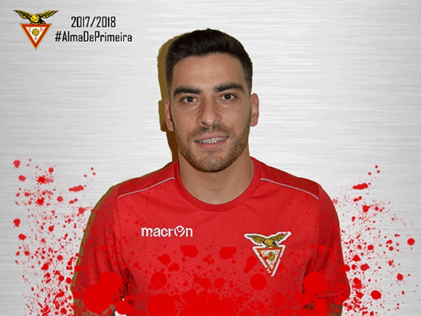 Mercado: Benfica cede Salvador Agra ao Desportivo das Aves