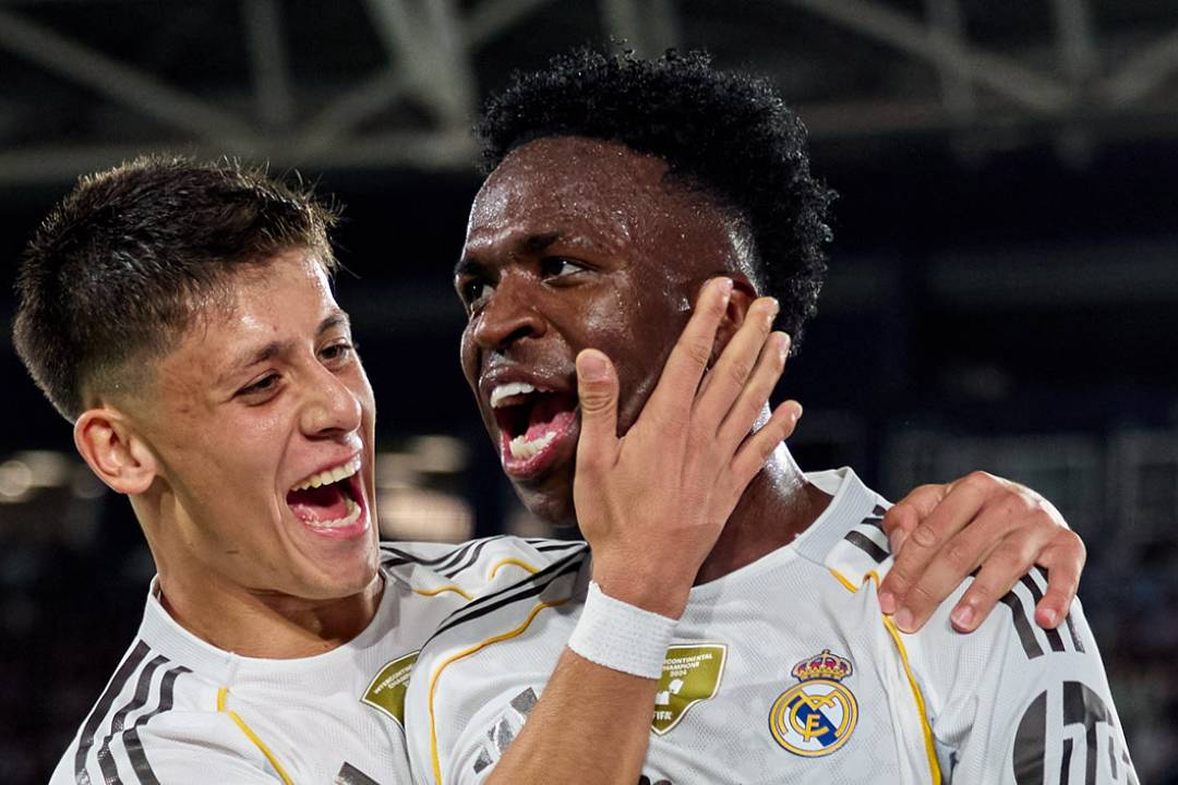 Real Madrid esmaga Levante e mantém arranque perfeito na Liga