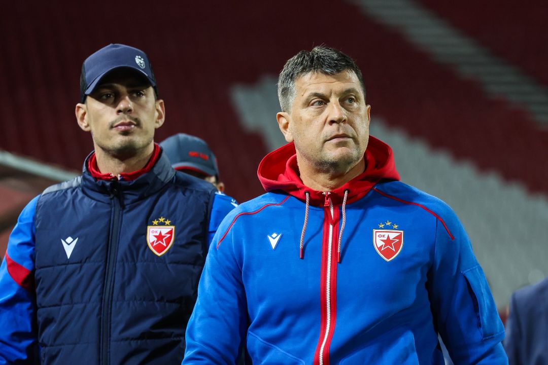 Treinador do Estrela Vermelha quer vencer no terreno do Sporting de Braga