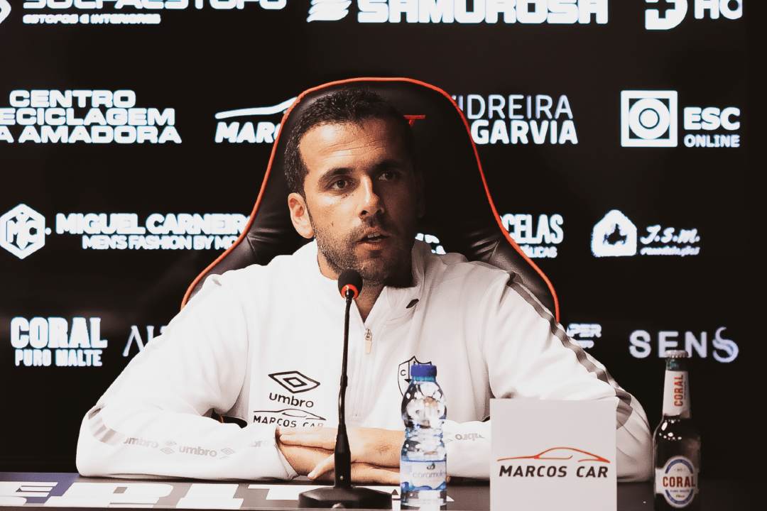 João Nuno vê plantel do Estrela da Amadora "preparado" para "todos os cenários"