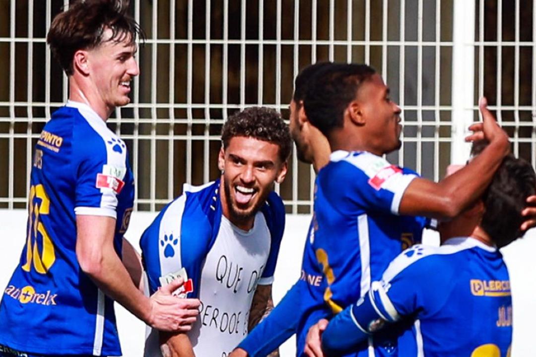 II Liga: Feirense vence Portimonense e sobe para o sexto lugar
