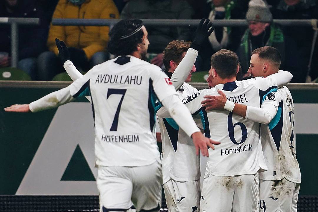 Hoffenheim bate Werder Bremen e reforça terceiro lugar na Alemanha