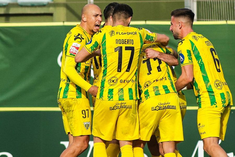 II Liga: Tondela regressa à liderança depois de vencer em casa o Penafiel