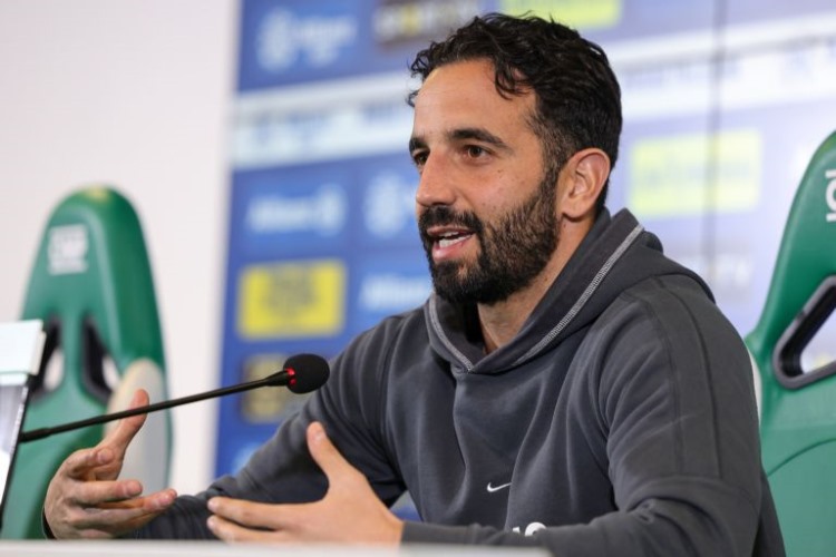 Sporting: Amorim revela que vai defrontar Rio Ave com «Nuno Santos e mais 10»
