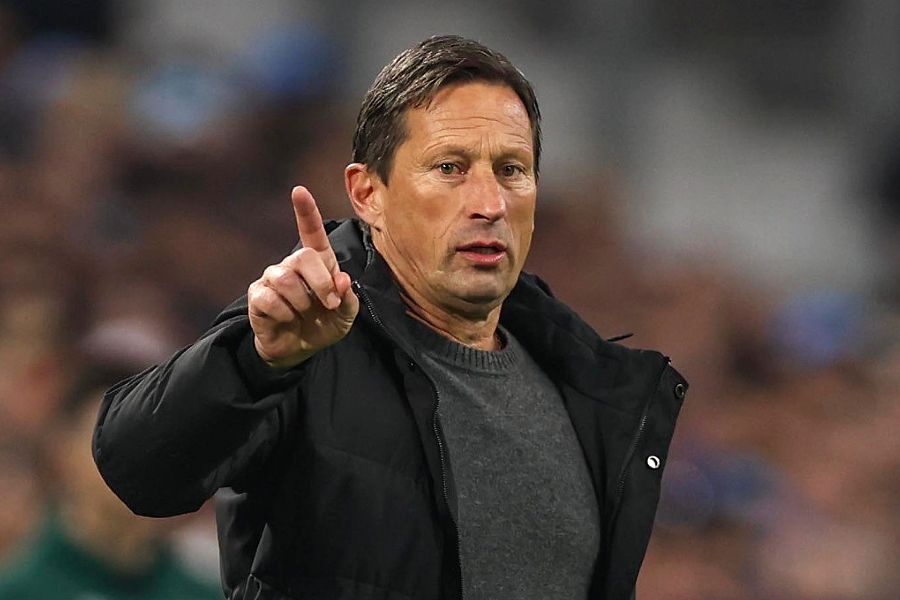 Benfica: Martim Neto diz que Schmidt pede «intensidade e rigor»