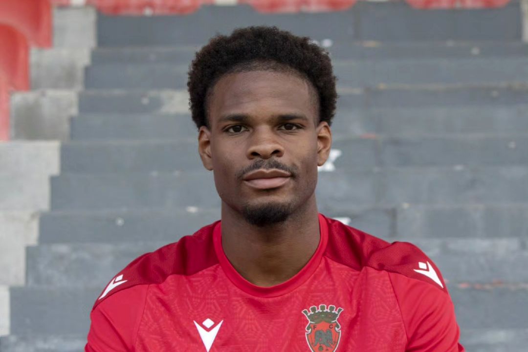 OFICIAL: Avançado Joseph Séry é o sexto reforço do Penafiel