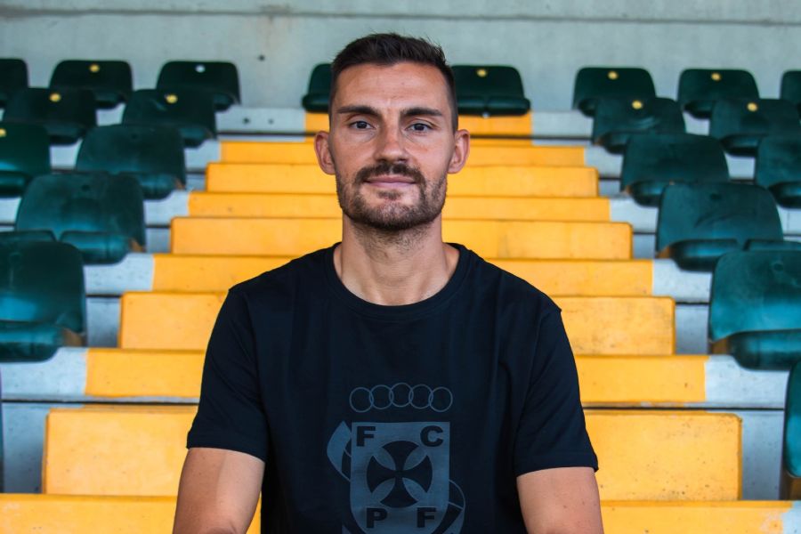 OFICIAL: Rafael Vieira é o 10.º reforço do Paços de Ferreira