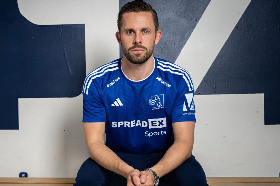 Gylfi Sigurdsson regressa aos relvados após dois anos: Médio islandês assina pelo Lyngby