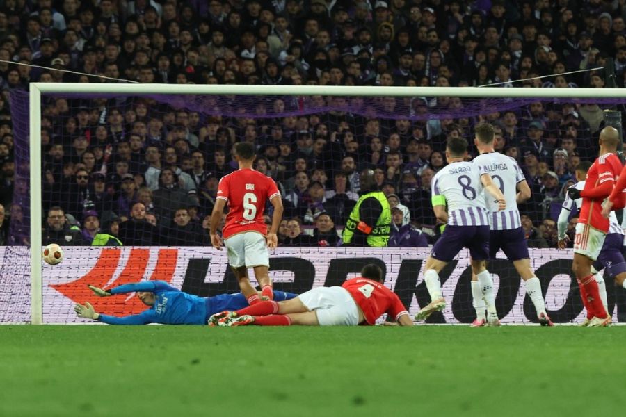 "O Benfica jogou só 10 minutos de futebol, enquanto os suplentes do Toulouse se adaptaram"