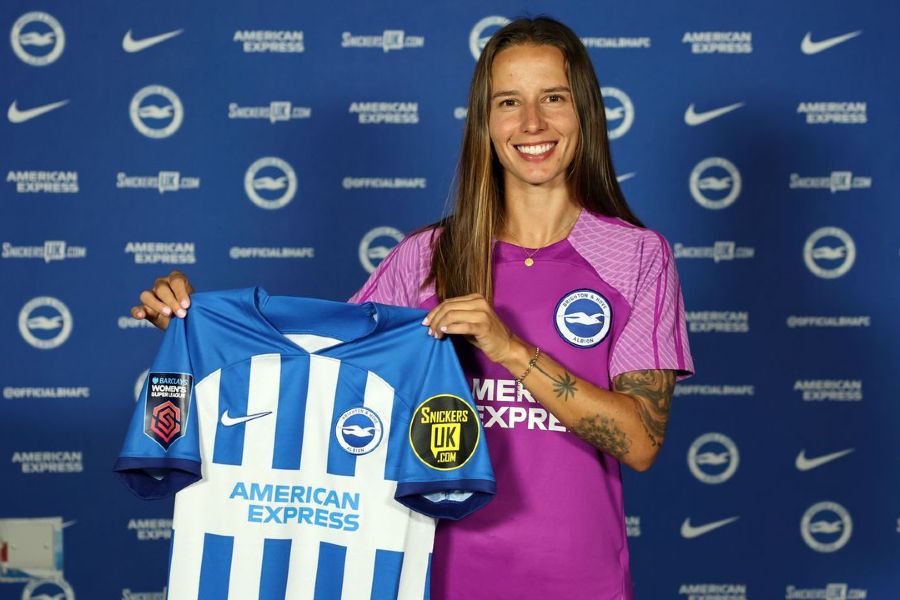 OFICIAL: Tatiana Pinto regressa a Inglaterra após oito anos para reforçar o Brighton