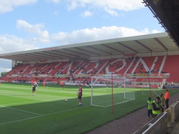 Country Ground