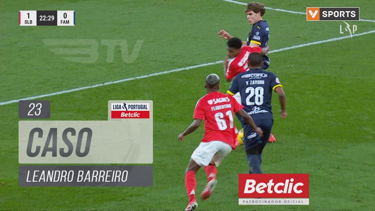 Liga Portugal Betclic: Benfica vs Famalicão, Cartão Amarelo Leandro Barreiro, 23' (2024-2025)