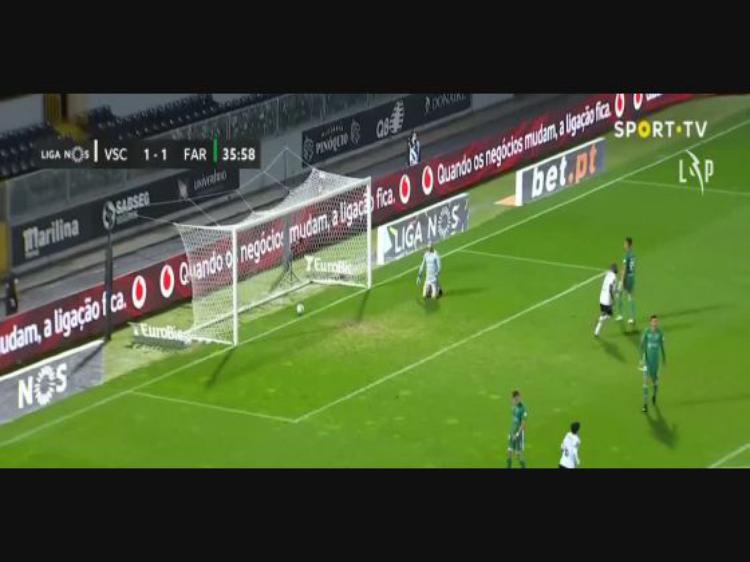 Liga NOS: V. Guimarães (2-1) Farense, Golo Edwards, 36m (2020-2021)