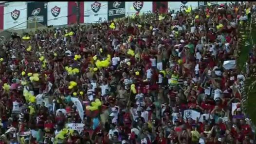 Brasileirão: Vitória 4 - 2 Flamengo (2013)
