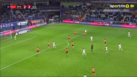 Super Ligi: Basaksehir vs Besiktas, Golo 2-3 M. Hekimoğlu (2025-2026)