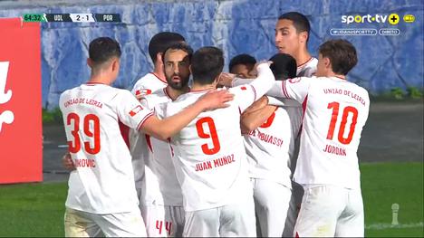 Liga Portugal 2 Meu Super: U. Leiria vs FC Porto, Golo 2-1 João Silva (2025-2026)