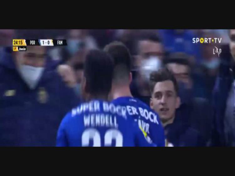 Liga Portugal Bwin: FC Porto (1-0) Famalicão, Golo Otávio, 25m (2021-2022)