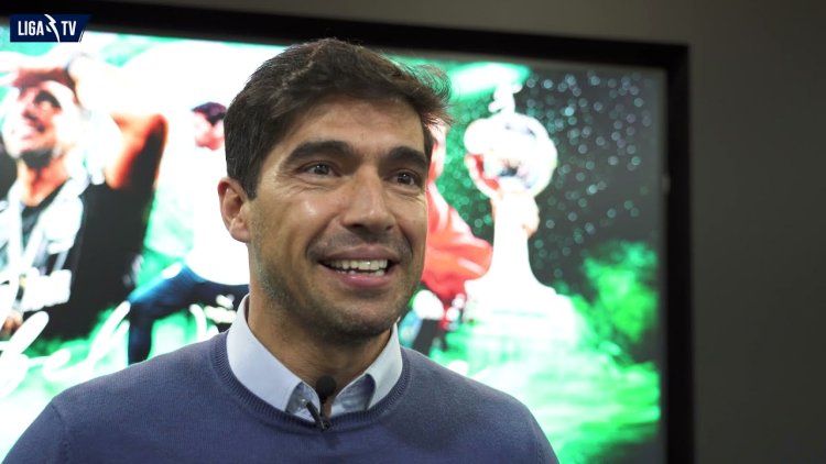 Liga de futebol distingue Abel Ferreira com o prémio ‘Talento que marca o Mundo’