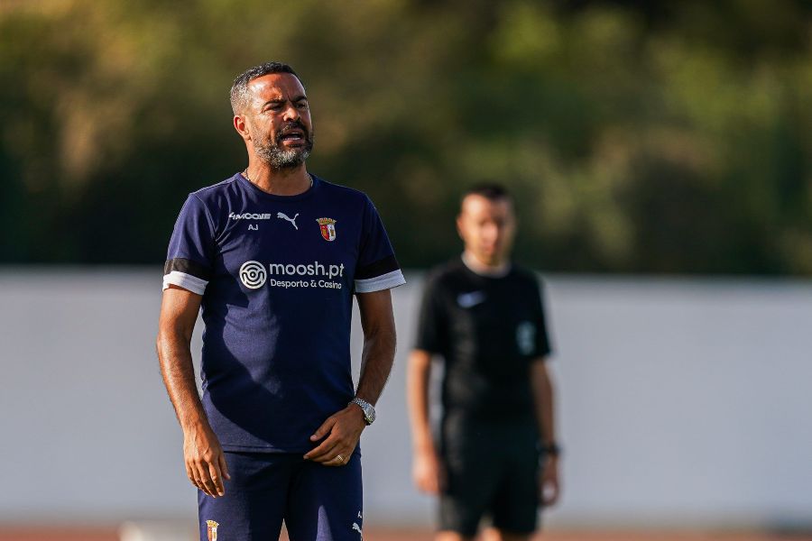 Sp. Braga: Artur Jorge quer equipa nas decisões da I Liga e taças e entrar na ‘Champions’