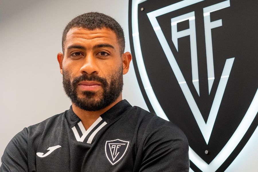 OFICIAL: Yuri Araújo prolonga o seu contrato com o Ac. Viseu até 2025