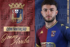 OFICIAL: Jonny Arriba, ex-Villarreal e Desp. Chaves, é reforço do Torreense
