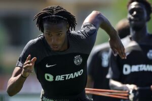 Chermiti a cumprir exames médicos: Transferência para o Everton quase oficial