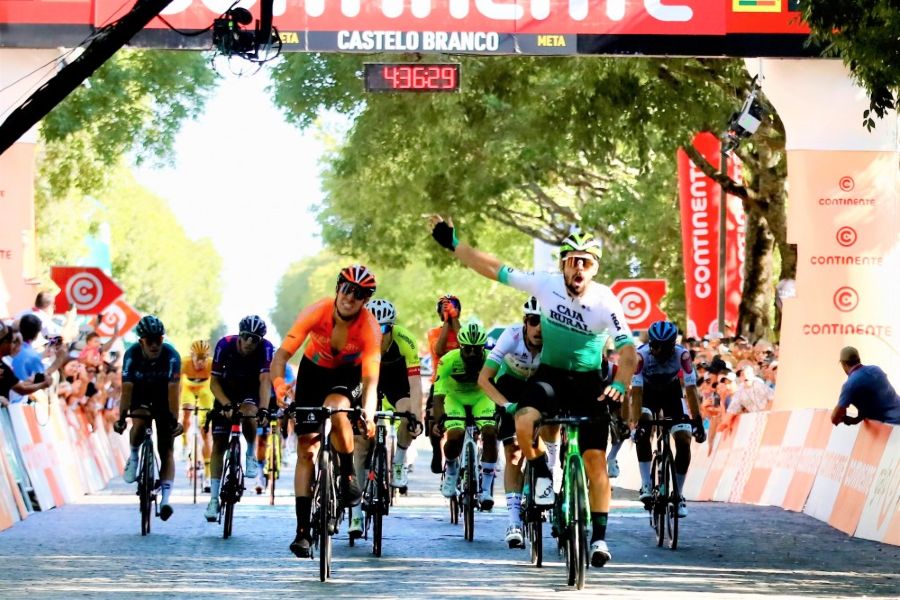 Ciclismo: Daniel Babor vence quarta etapa da Volta a Portugal e João Matias é o novo líder