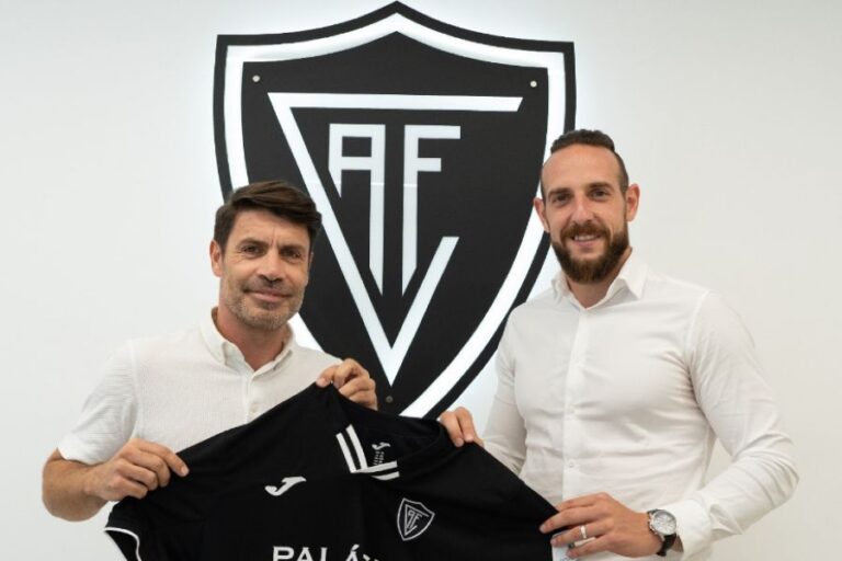 OFICIAL: Académico de Viseu contrata avançado campeão pelo Moreirense