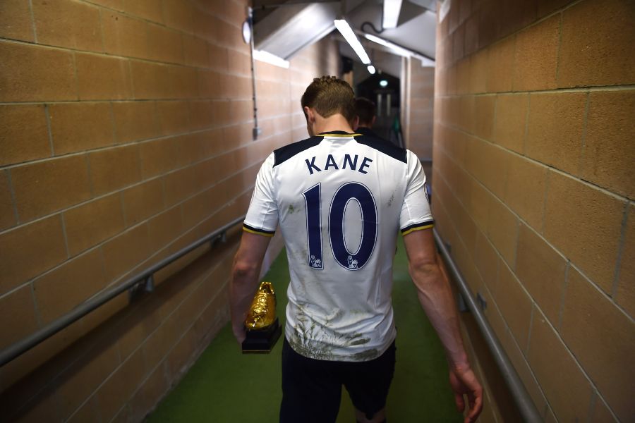 Tottenham e a saída de Harry Kane: “Foi claro sobre não querer assinar um novo contrato”
