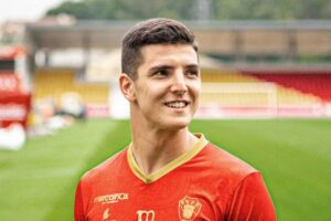 OFICIAL: Martim Neto anunciado no Gil Vicente por empréstimo do Benfica