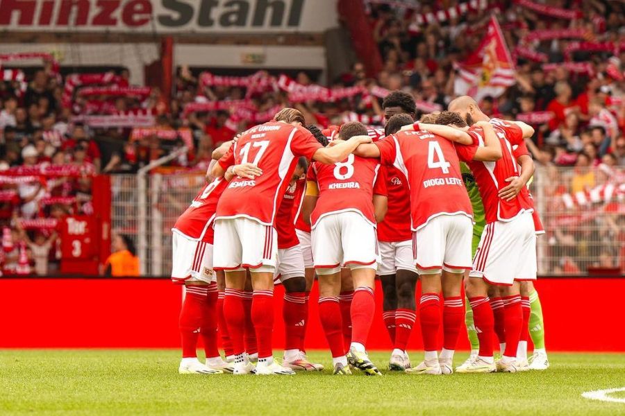 Alemanha: Diogo Leite e Tiago Tomás em destaque na Taça, Augsburgo eliminado