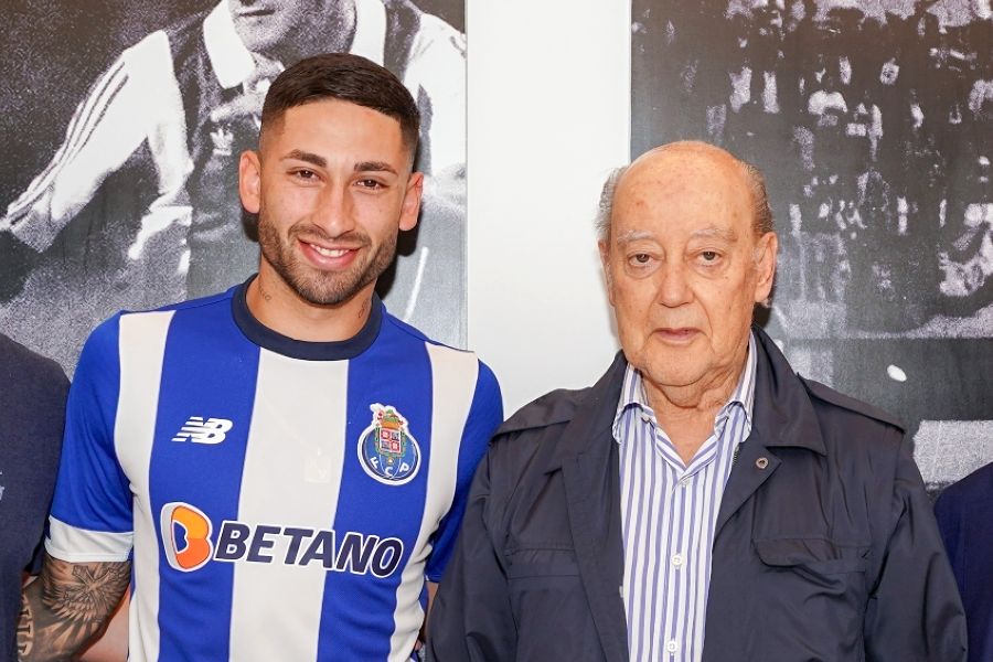 OFICIAL: Médio argentino Alan Varela é reforço do FC Porto
