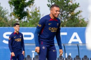 Kevin De Bruyne sem dúvidas: "Mbappé e a bola de ouro? Só se for para o Real Madrid"