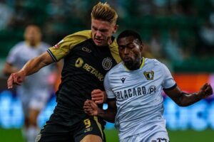 Famalicão: Defesa Otávio Ataíde denuncia insultos racistas após jogo frente ao Sporting