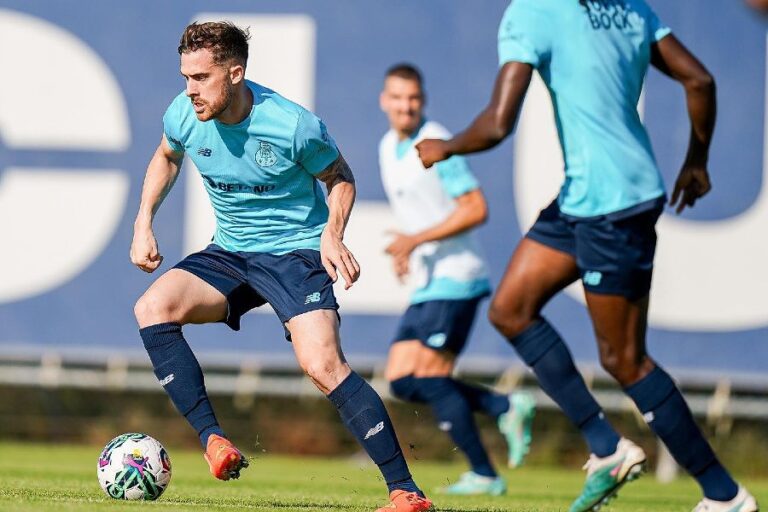 FC Porto: Defesa Pepe falha treino devido a mialgia na perna direita
