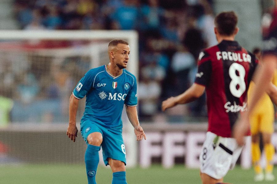 À atenção do Sp. Braga: Nápoles empata sem golos com Bolonha em Itália