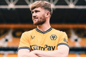 OFICIAL: Wolverhampton reforça o meio-campo com Tommy Doyle após saída de Matheus Nunes