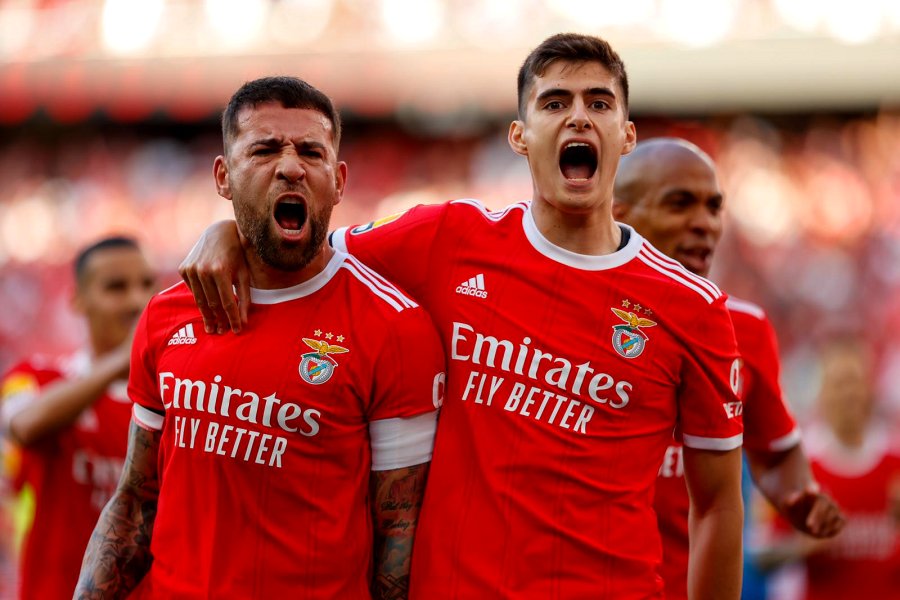 “Nenhum dos centrais do Benfica seria titular no FC Porto ou no Sporting”