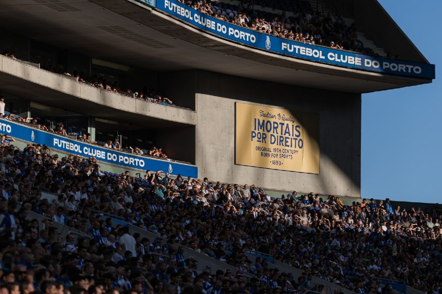 “A tal ‘onda verde’, de que tanto falam, já vai em seis pontos à conta da arbitragem”
